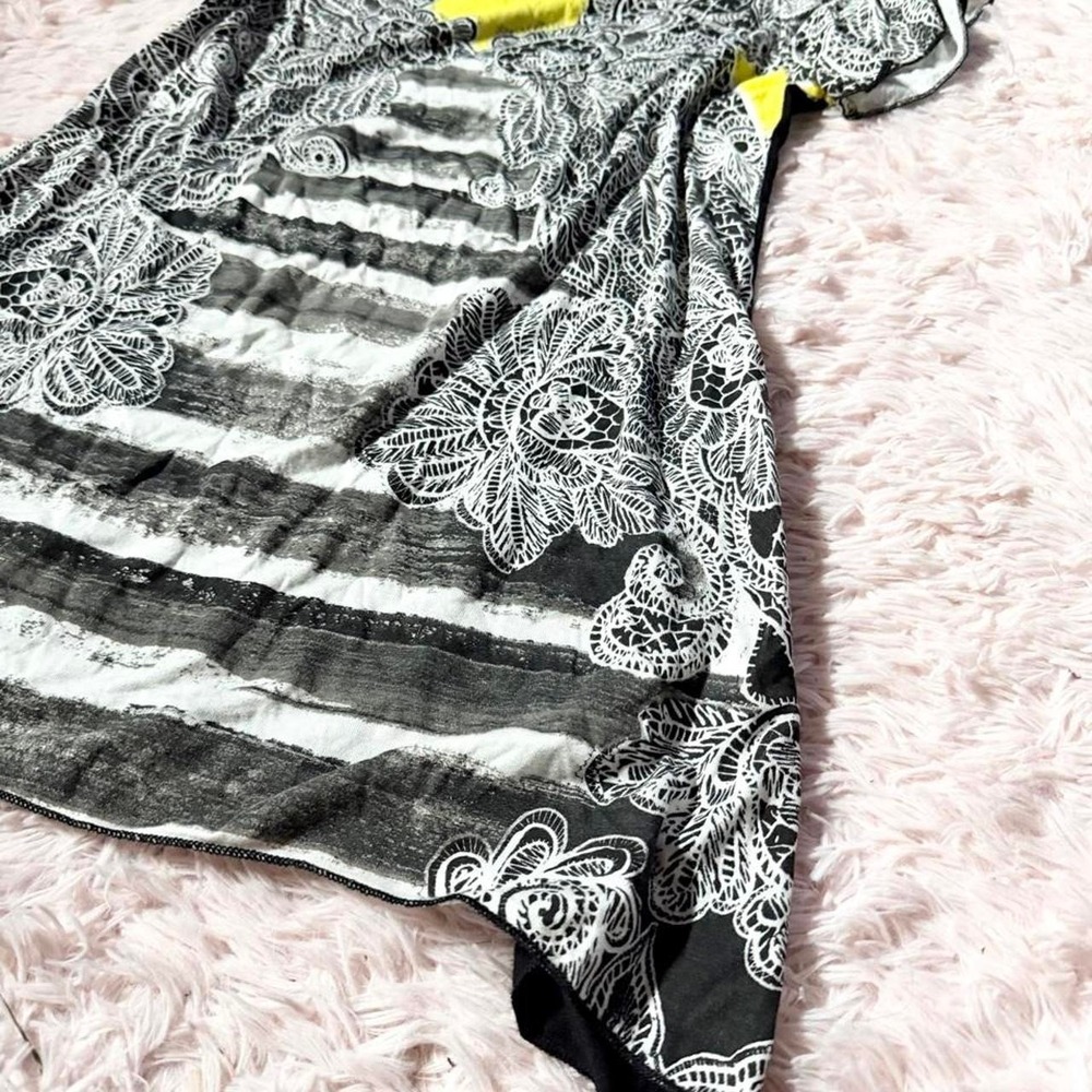 Y2K Art to Wear Floral Distressed Printed Eclectic Sharkbite Hem Top Womens S - Picture 4 of 7